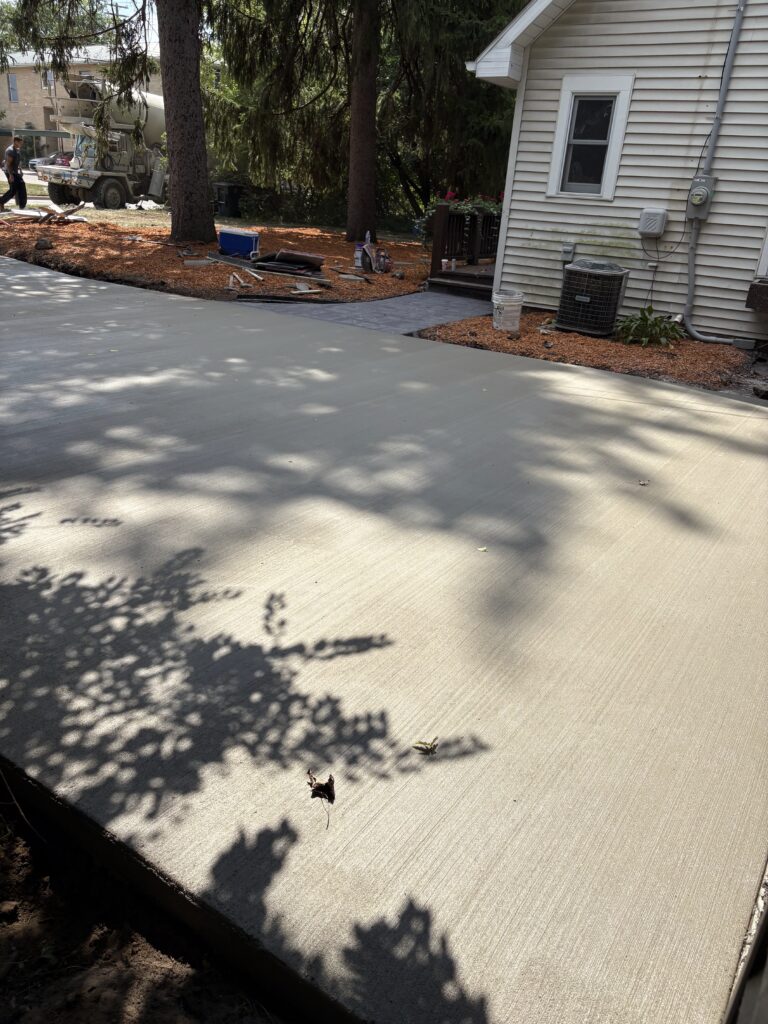 Concrete Driveway with Hay Yard10